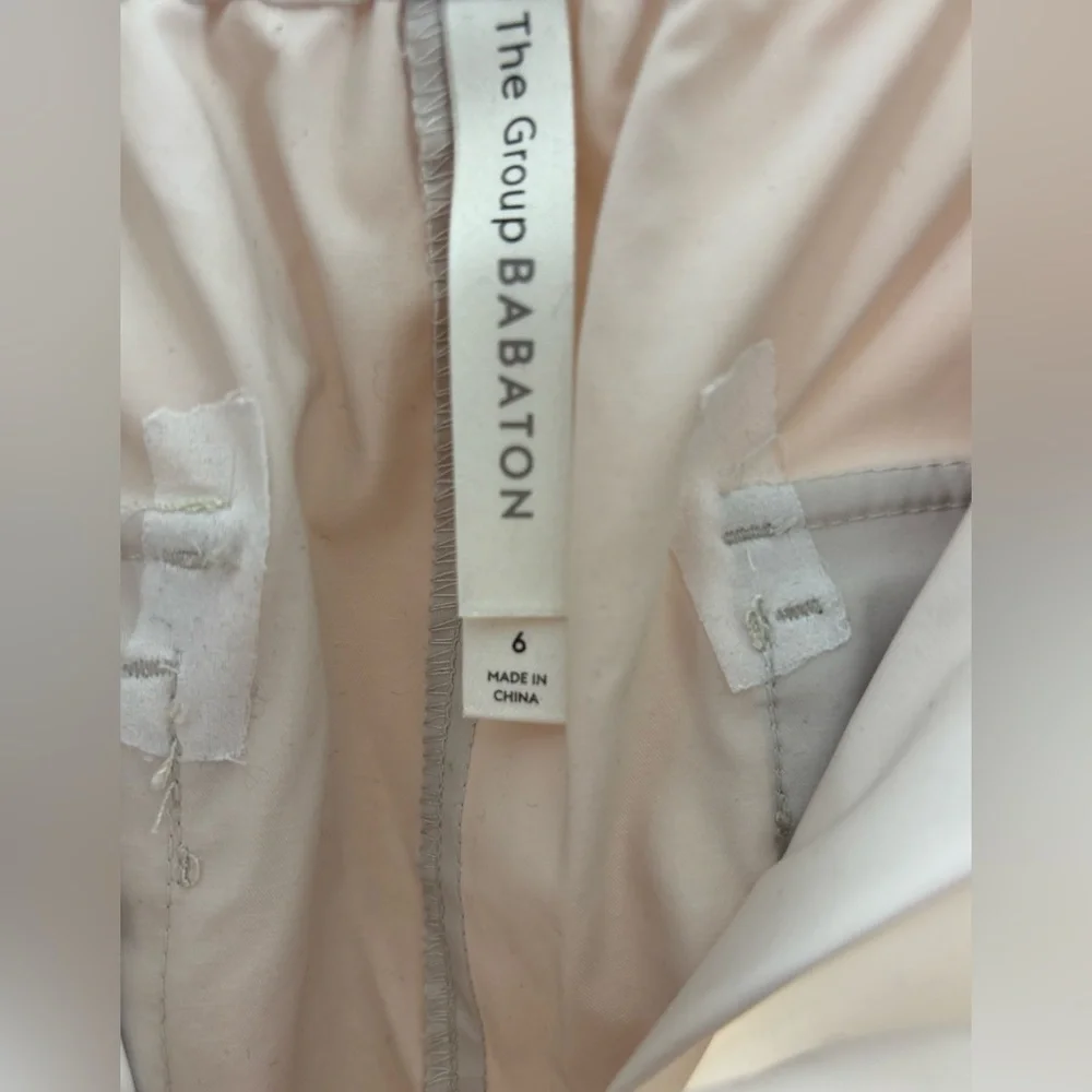 Aritzia The Group Babaton Light Beige
Emerson Skirt 6 - Picture 7 of 11